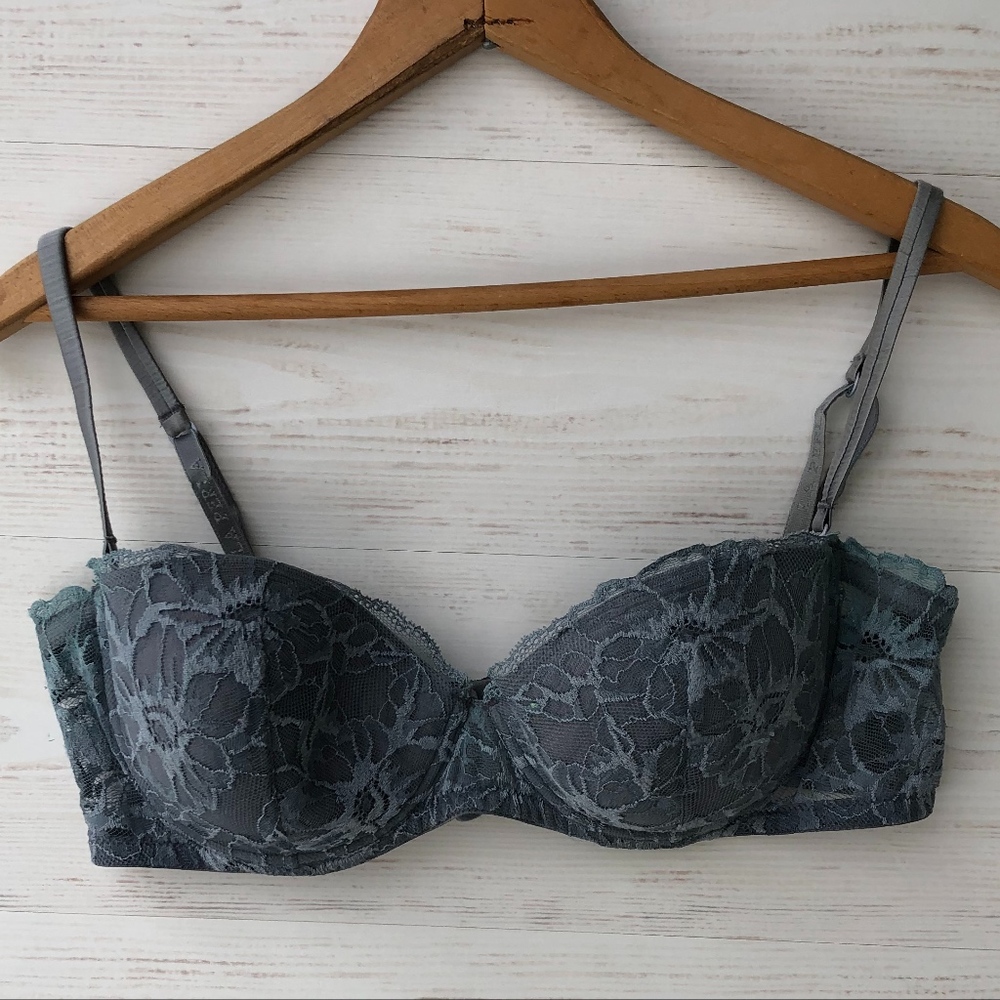 La Perla gray lace convertible balconette bra 36C